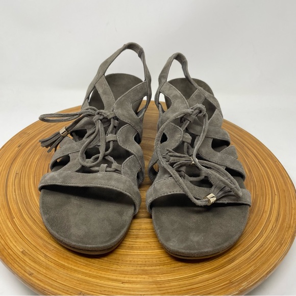 Vionic Kalie Grey Suede Wedge Strappy Slingback Sandals Size 9.5 - Picture 6 of 8